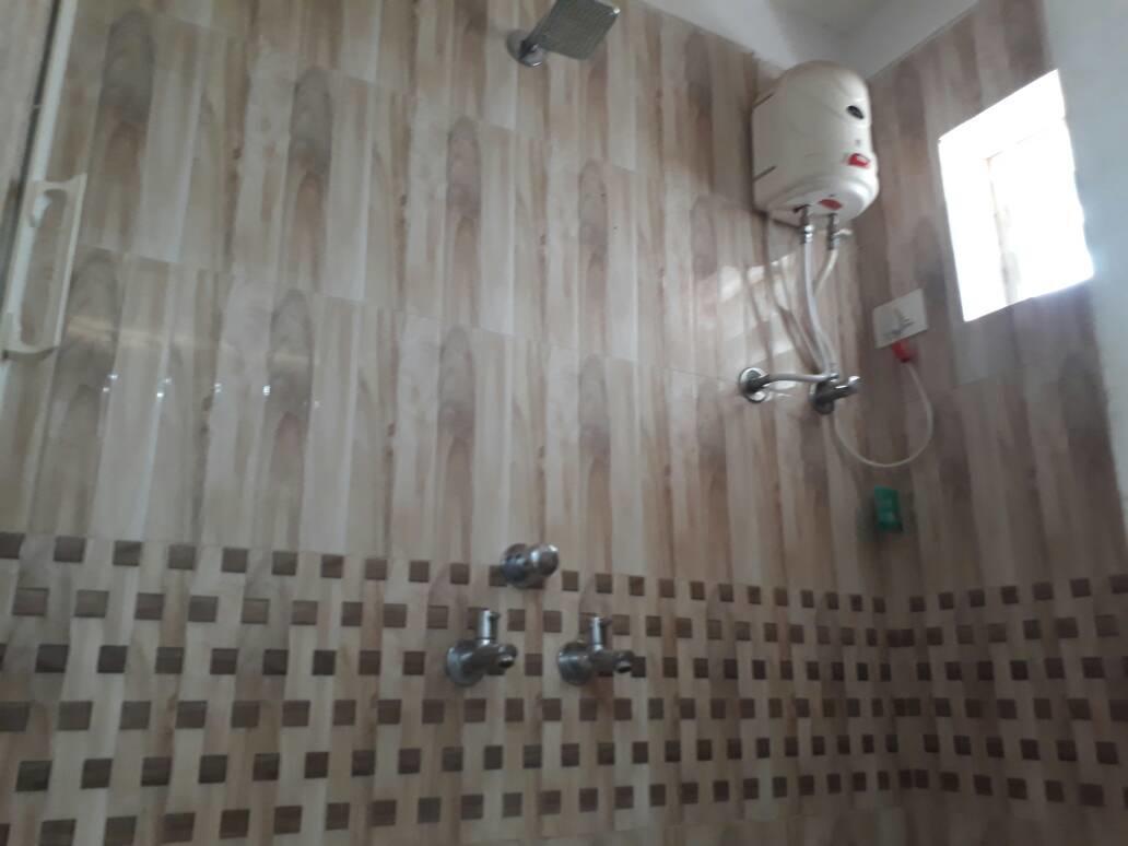 Stay Guru Usha Residency Бхудж Экстерьер фото